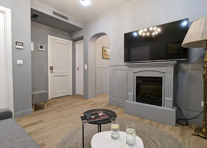 Mayor Old Town Apartment
